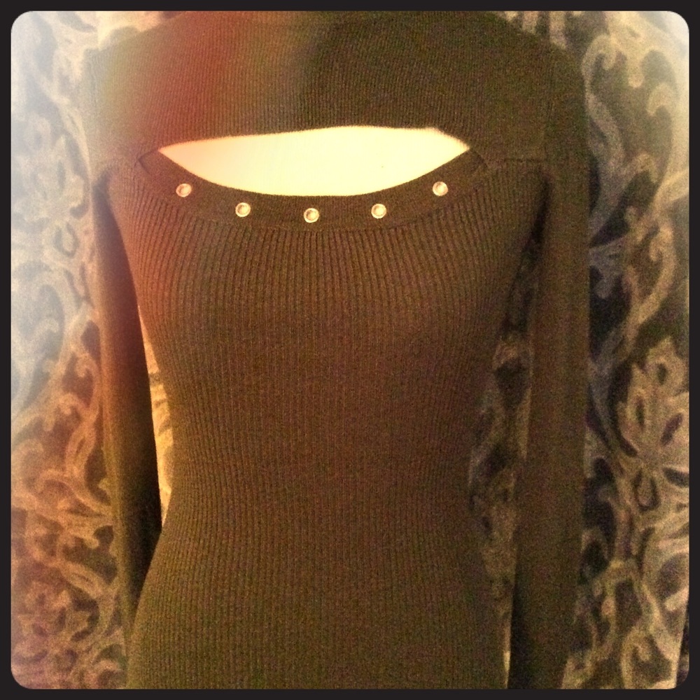 Olive green peekaboo mock neck ribbed long sleeve
